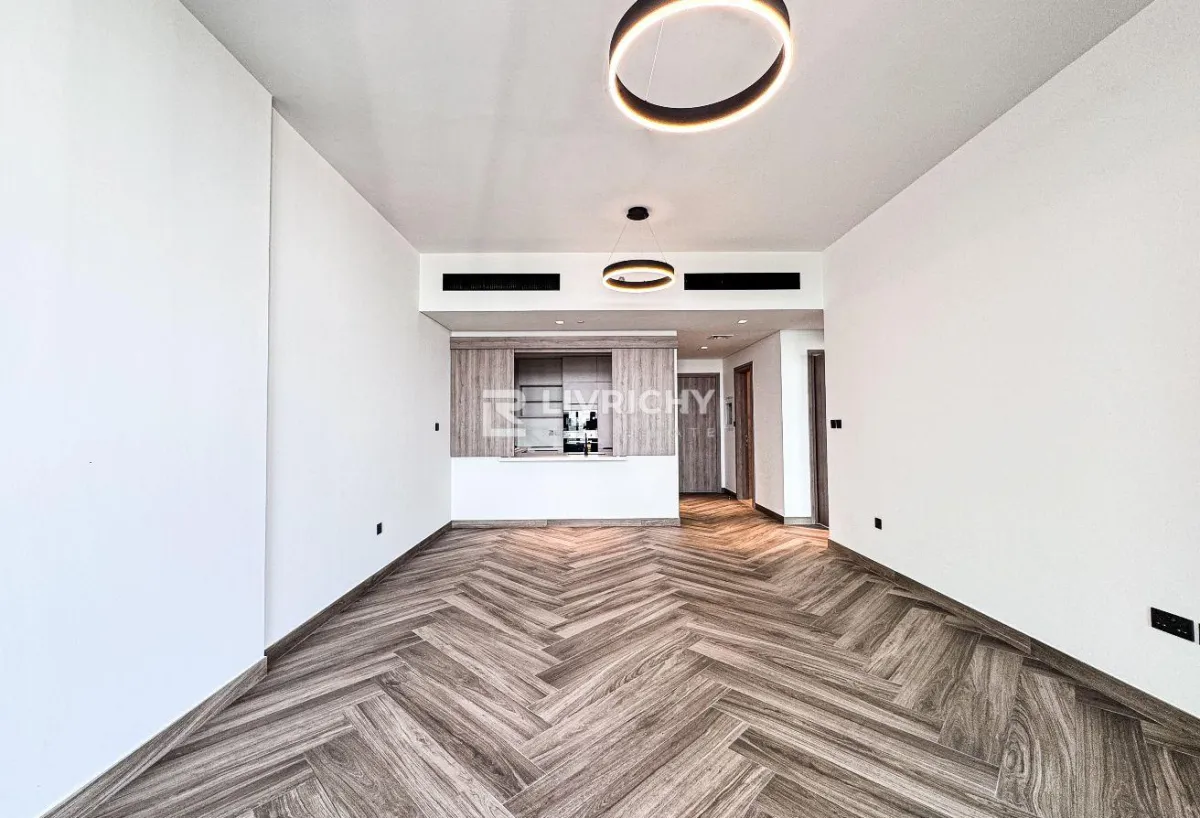 Luxury 1 Br | Brand New | Spacious Layout — 3