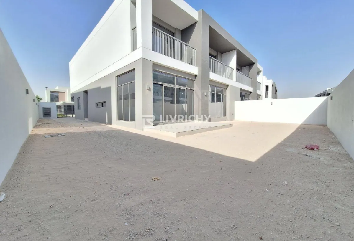 Landscaped | Bright | B2B | Modern | Spacious — 1
