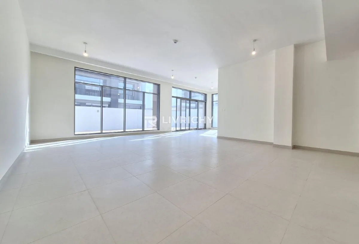 Landscaped | Bright | B2B | Modern | Spacious — 3