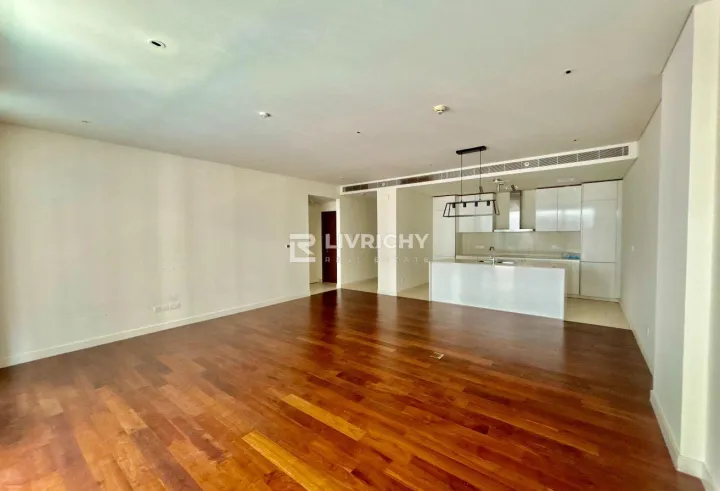 Spacious 1 Br | City Walk | Good Location